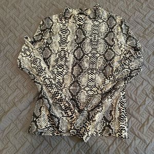Form fitting snakeskin print mock neck top